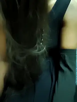 Snapshot of Chennai-couples chatting on 28, 10, 2025 Chennai-couples online show from 28, 10, 2025