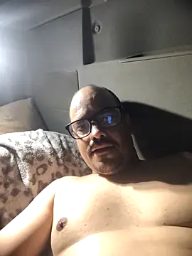 IncomingEssence478 online show from 15, 4, 2026