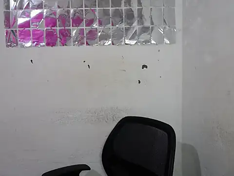 Snapshot of Gaby22d chatting on 15, 11, 2025 Gaby22d online show from 15, 11, 2025
