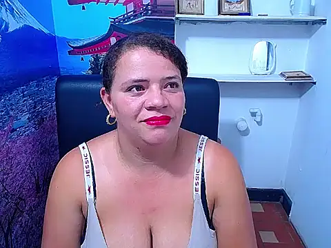 Snapshot of Biigg_xxx chatting on 16, 10, 2025 Biigg xxx online show from 16, 10, 2025