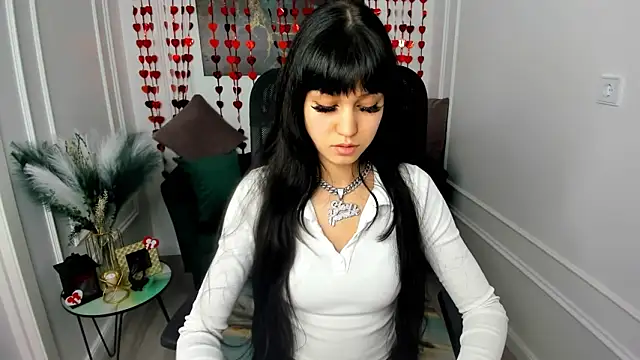 TiffanyYounge online show from 16, 2, 2026