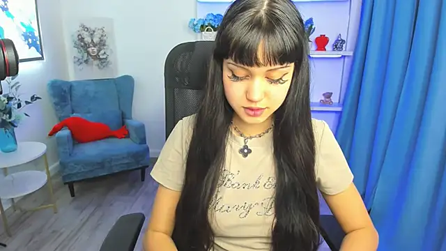 TiffanyYounge online show from 16, 3, 2026