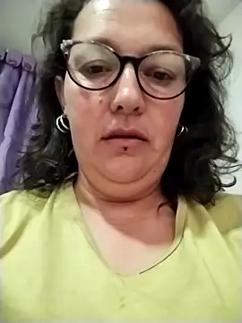 Snapshot of -saraqueen- chatting on 9, 11, 2025 -saraqueen- online show from 9, 11, 2025