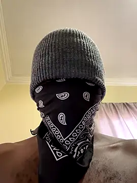 Snapshot of Bandana-Lad chatting on 15, 11, 2025 Bandana-Lad online show from 15, 11, 2025