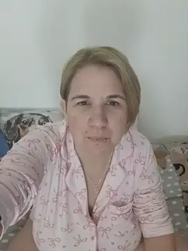 Snapshot of LaceyWestxx chatting on 15, 11, 2025 LaceyWestxx online show from 15, 11, 2025