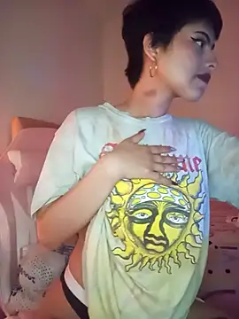 Snapshot of Eva_Feller69 chatting on 9, 11, 2025 Eva Feller69 online show from 9, 11, 2025