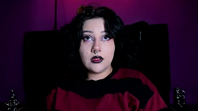 Snapshot of SabbathSinclair chatting on 13, 10, 2025 SabbathSinclair online show from 13, 10, 2025