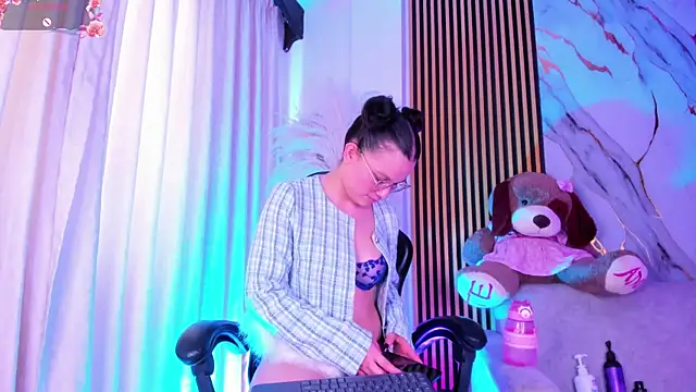 alejagarcia  online show from 22, 5, 2026