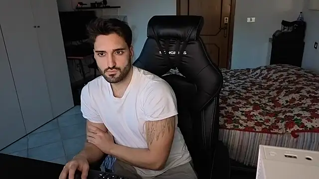 Al3xox02 online show from 5, 2, 2026