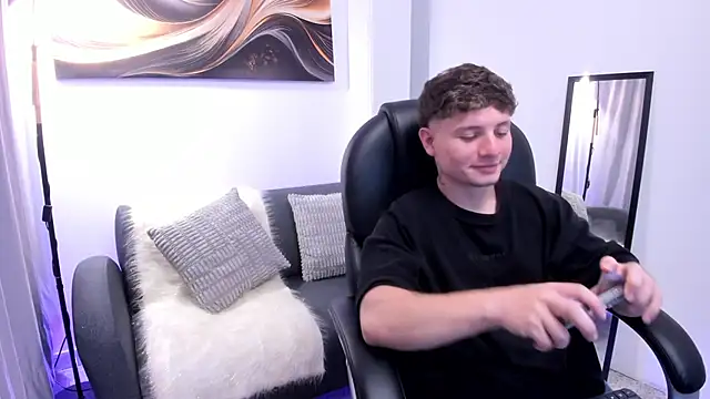 Leoo Miller online show from 14, 12, 2025