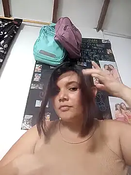 Emileya 27 online show from 5, 10, 2025