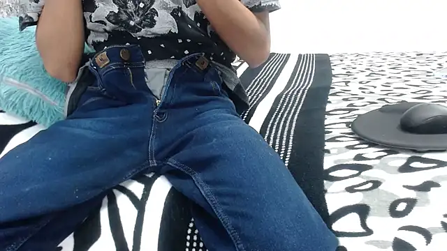 sexyboys cutex18 online show from 19, 11, 2025