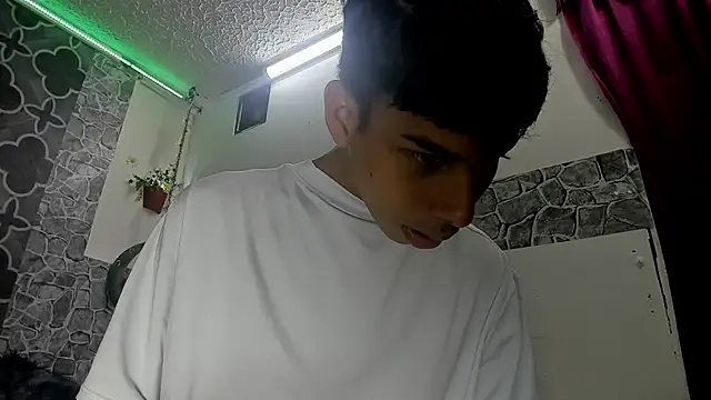 sexyboys cutex18 online show from 7, 2, 2026