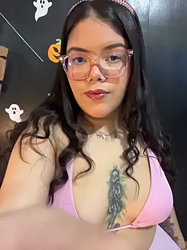 GabrielleMarsh1 online show from 6, 11, 2025