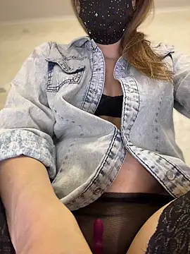 Aurynne online show from 14, 4, 2026