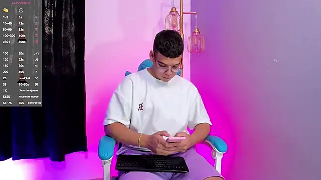 alex boyy online show from 16, 10, 2025