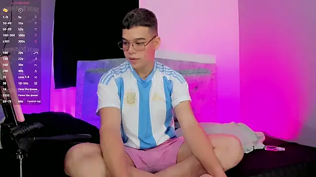 alex boyy online show from 15, 10, 2025