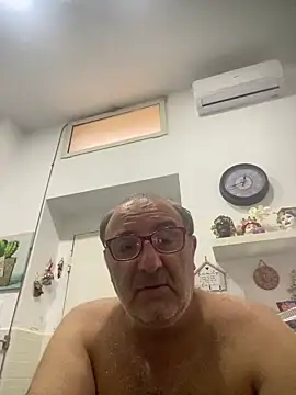 DaddyHot71 online show from 5, 10, 2025