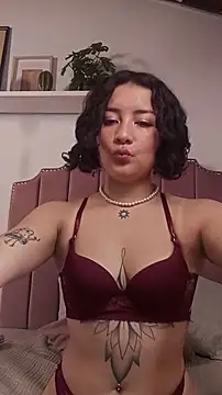 Snapshot of frodita_dream chatting on 2, 12, 2025 frodita dream online show from 2, 12, 2025