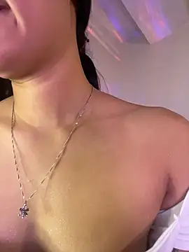 AlannaDollx online show from 6, 11, 2025