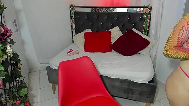 Sarah bigass Co online show from 13, 11, 2025