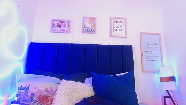 Nefera Noxx online show from 10, 11, 2025