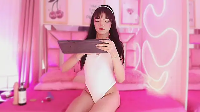 Nefera Noxx online show from 23, 12, 2025