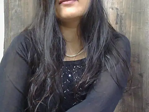 Hot Meadow online show from 6, 10, 2025