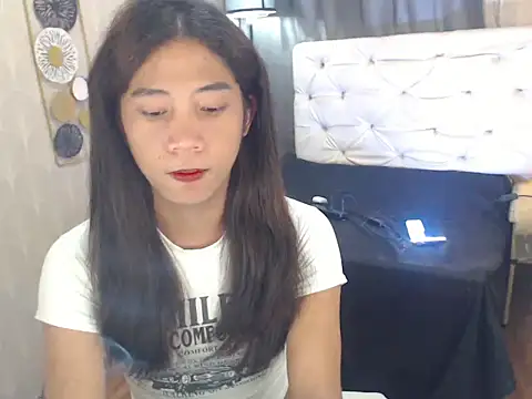 Seductive nathalie online show from 21, 11, 2025