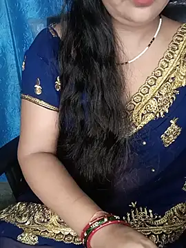 Snapshot of Rashmi_011 chatting on 5, 7, 2026 Rashmi 011 online show from 5, 7, 2026