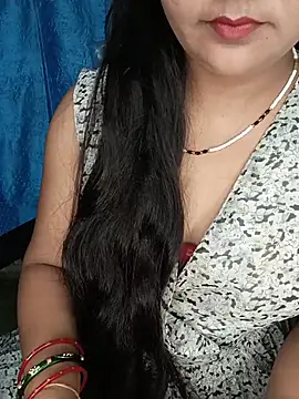 Snapshot of Rashmi_011 chatting on 7, 7, 2026 Rashmi 011 online show from 7, 7, 2026