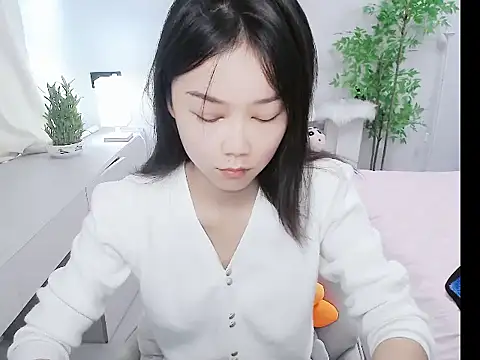 mili0923 online show from 15, 10, 2025