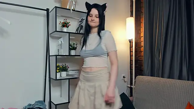 SkyDoll online show from 16, 10, 2025