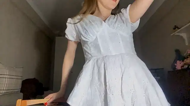 SweetButEvil online show from 5, 10, 2025