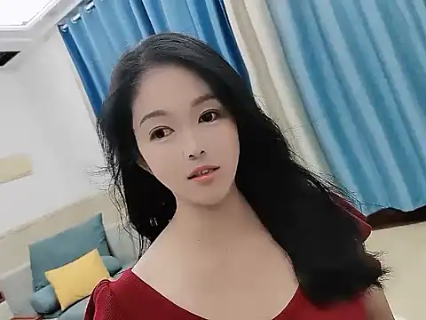 Q Yumi online show from 13, 10, 2025