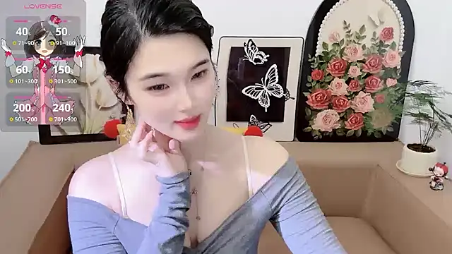 Snapshot of T-TeaR chatting on 18, 6, 2026 T-TeaR online show from 18, 6, 2026
