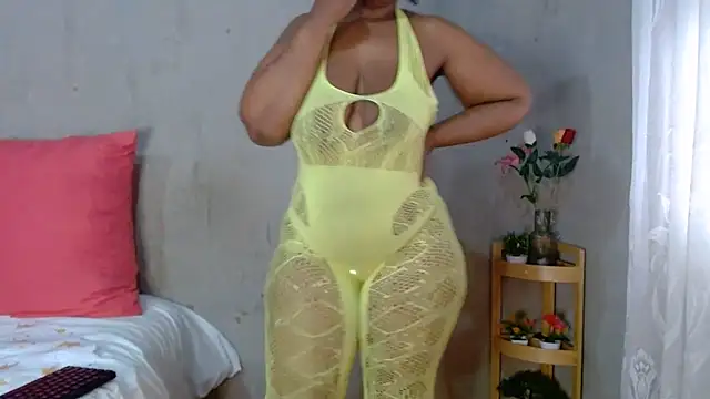 Snapshot of Bigboobsbooty chatting on 17, 7, 2026 Bigboobsbooty online show from 17, 7, 2026