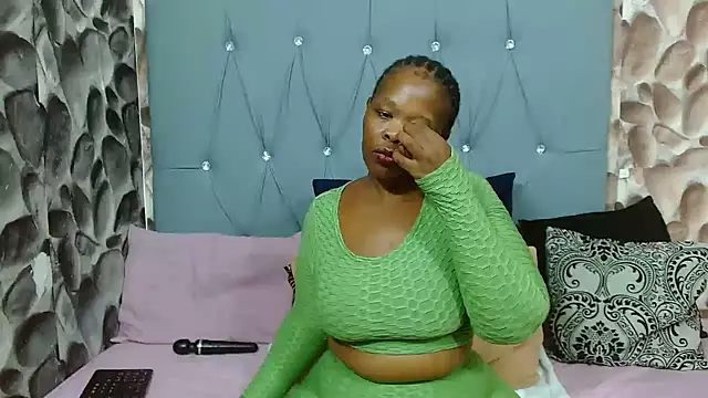 Bigboobsbooty online show from 12, 3, 2026