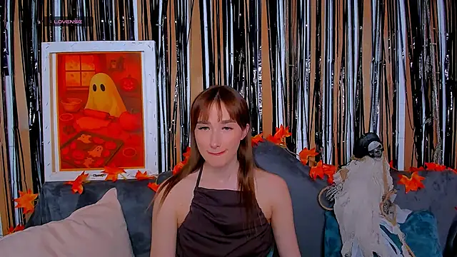 Olivia Grantt online show from 25, 10, 2025