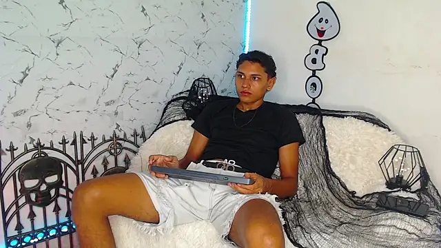 the crackopry online show from 5, 10, 2025