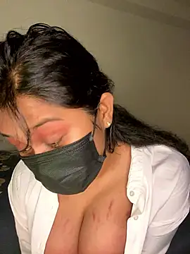 Monica  Bellucci   online show from 11, 1, 2026