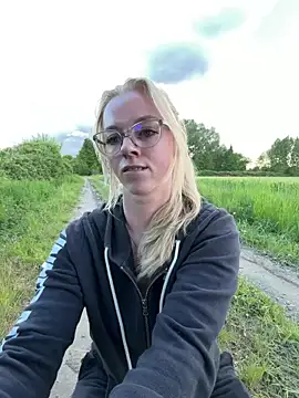 LinaLeana online show from 14, 5, 2026