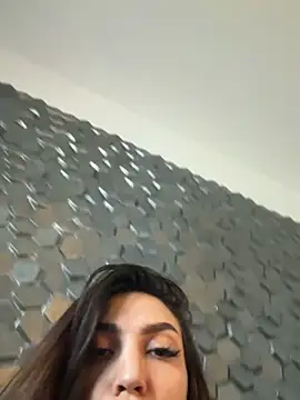 Ashley luxx online show from 8, 2, 2026