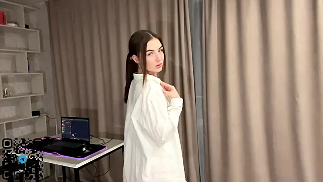 RinaModel online show from 18, 10, 2025