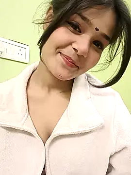 Snapshot of Beautiful_Eye chatting on 17, 12, 2025 Beautiful Eye online show from 17, 12, 2025