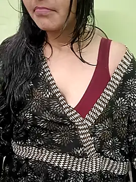 Beautiful Eye online show from 30, 11, 2025