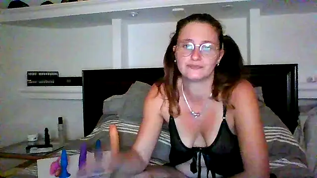 xcrazzycat online show from 13, 10, 2025