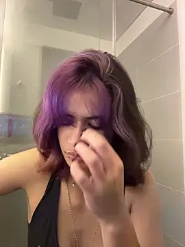 Snapshot of sukulaurens chatting on 18, 12, 2025 sukulaurens online show from 18, 12, 2025