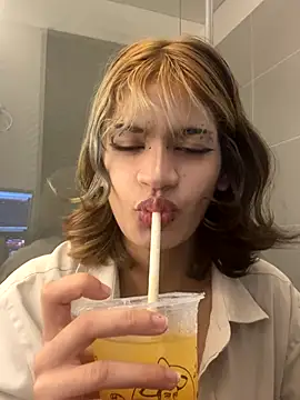 sukulaurens online show from 4, 11, 2025