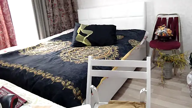 Arisa5000 online show from 15, 4, 2026